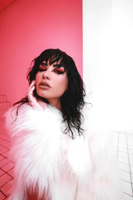 Bu şəkilləri ilə gündəmə gəldi