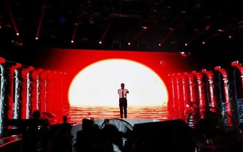 Edisin konsertinə 100 min adam yığışdı