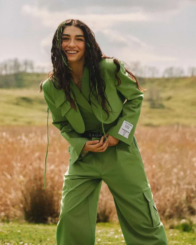 Hazar 19 yaş böyük sevgilisiylə ayrıldı