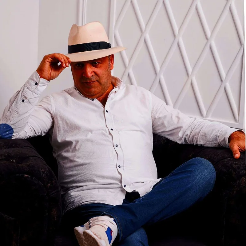 “Yazıçılar Birliyində külli-miqdarda yeyinti olub”