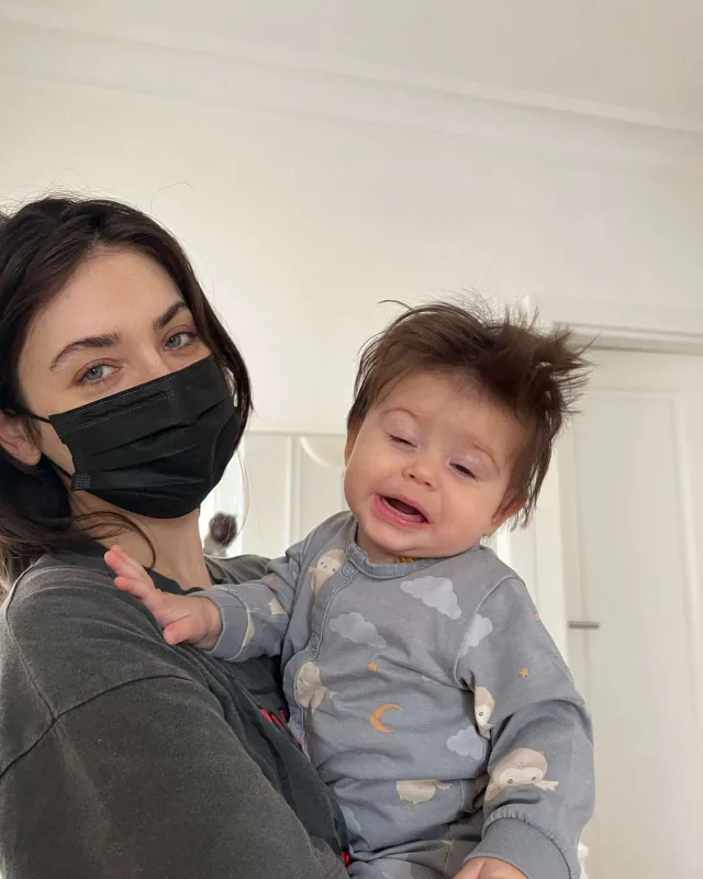 Ailəliklə koronavirusa yoluxdular