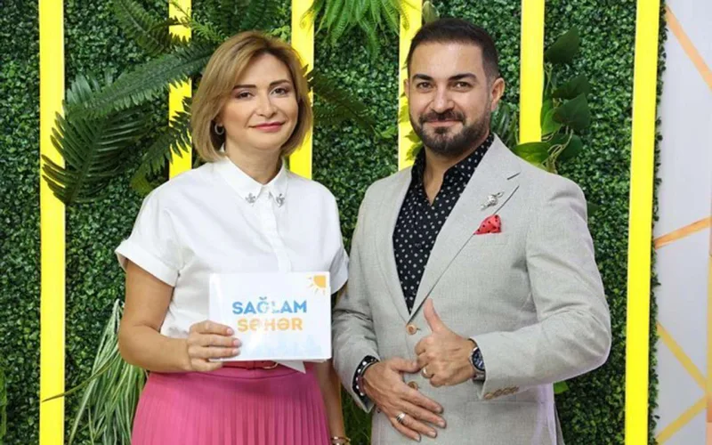 Xanımı və uşaqları ilə fotosunu yaydı