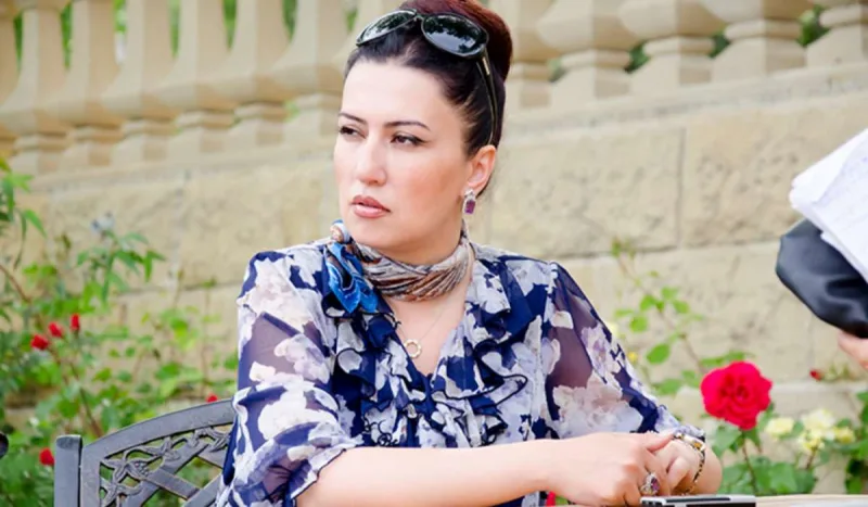 “Meqastar” sözünün üstündən xətt çəkdi