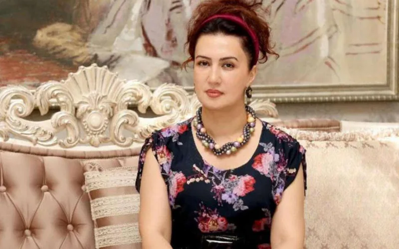 “Meqastar” sözünün üstündən xətt çəkdi