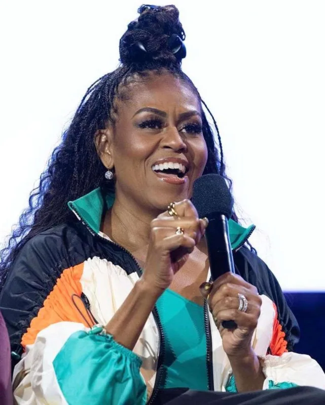 Mişel Obama imicini dəyişdi