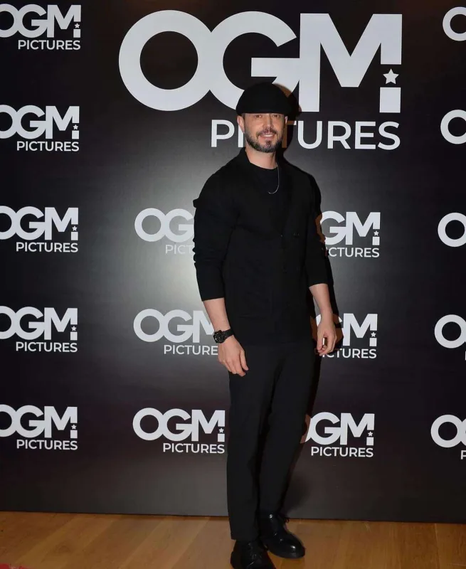 Yeni il gecəsinə məşhur axını