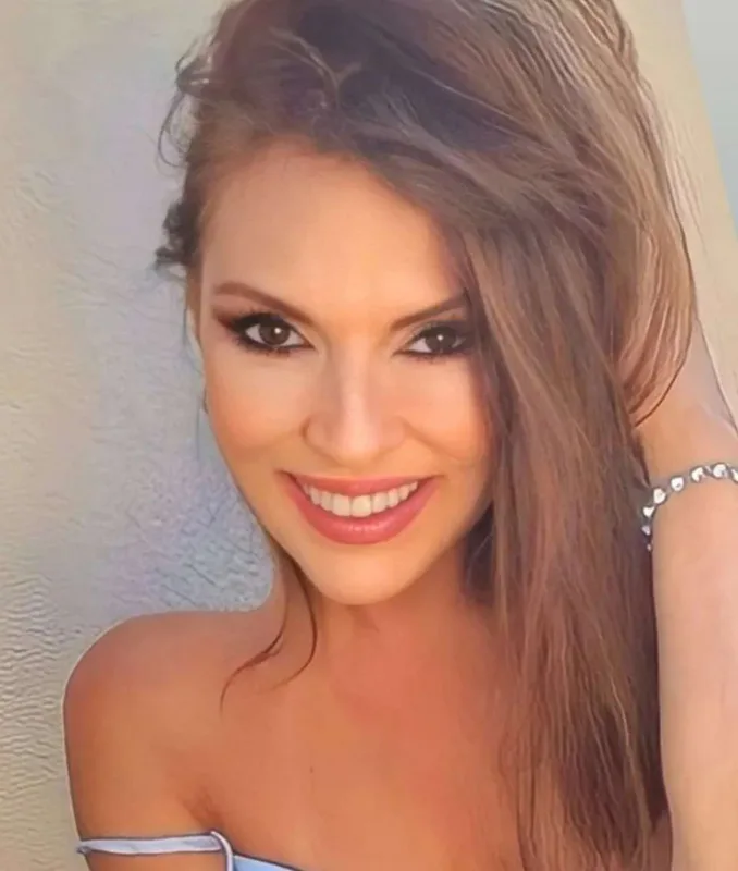 Ebrunun tərzi Aydan Şenerə bənzədildi