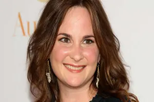 Amerikalı yazıçı dünyasını dəyişdi