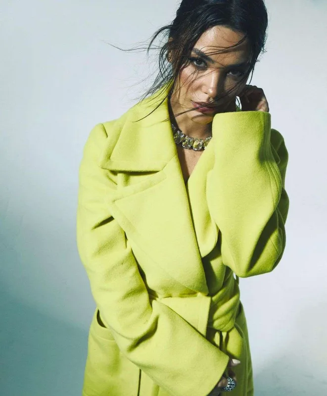 Jurnalın 9-cu yaşının siması Hazal oldu