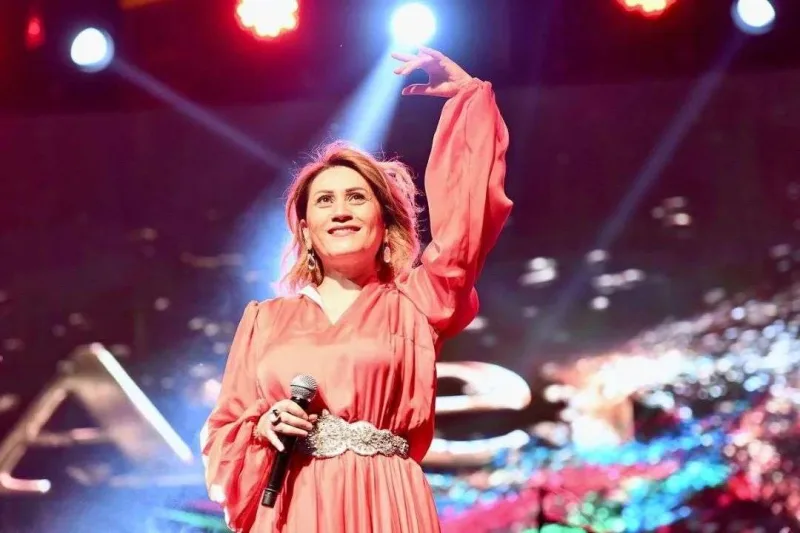 Azərin Ankarada konsert verdi