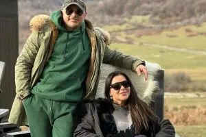 Miri Yusif xanımıyla tətildə