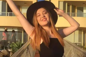 Sevgilisinin gözü qarşısında həyatını itirdi