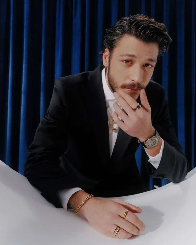 Baş qəhrəmanlar filmdən geri çəkildi