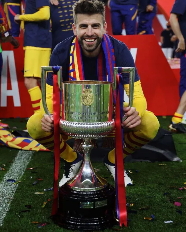 Pike karyerasını bitirdiyini açıqladı