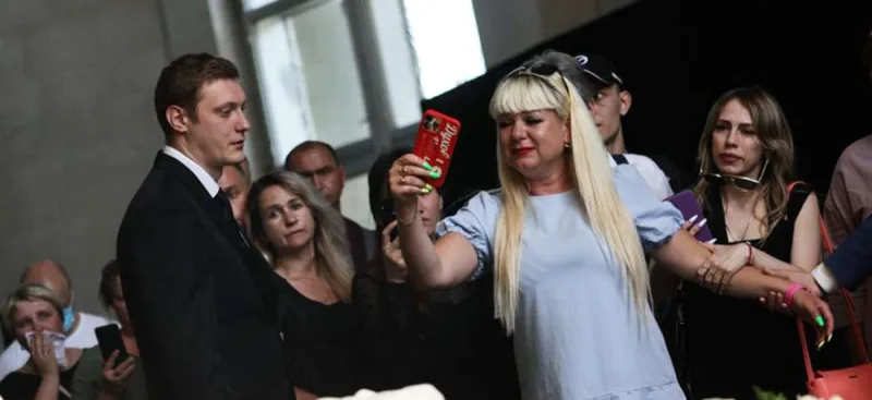 10 min insan, bir kamaz  gül... - Şatunova vida