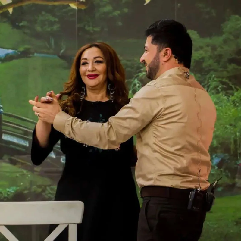 Anar işini dəyişdi