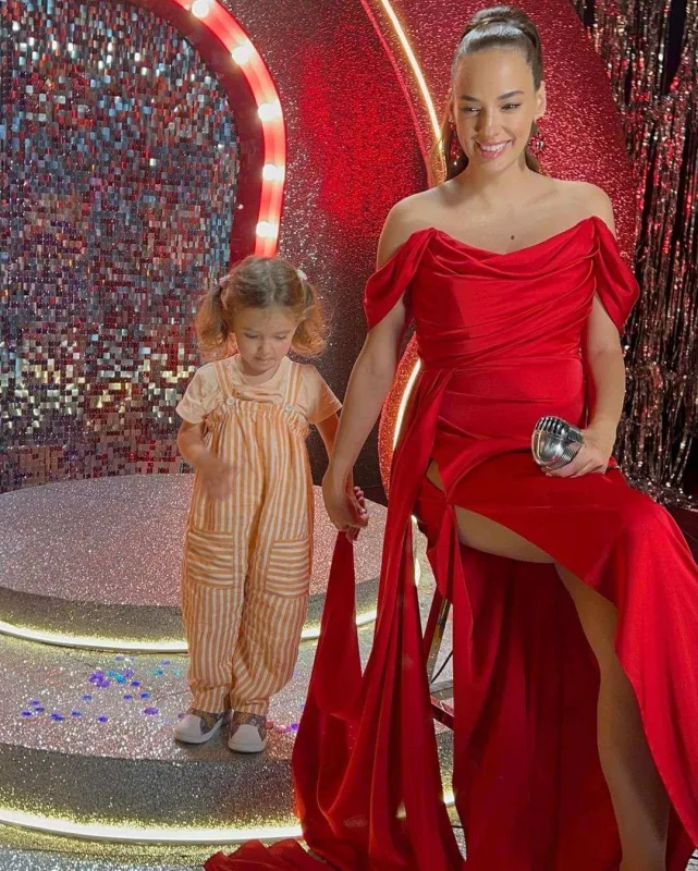 İkinci qızı dünyaya gəldi