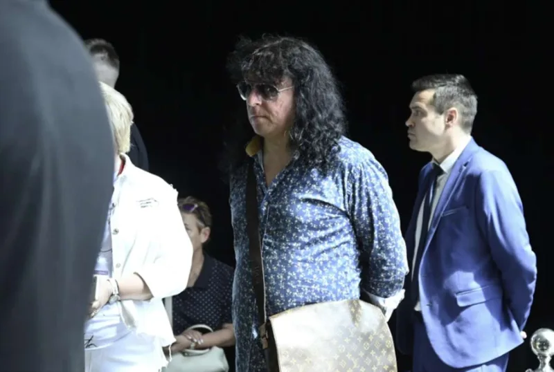 10 min insan, bir kamaz  gül... - Şatunova vida