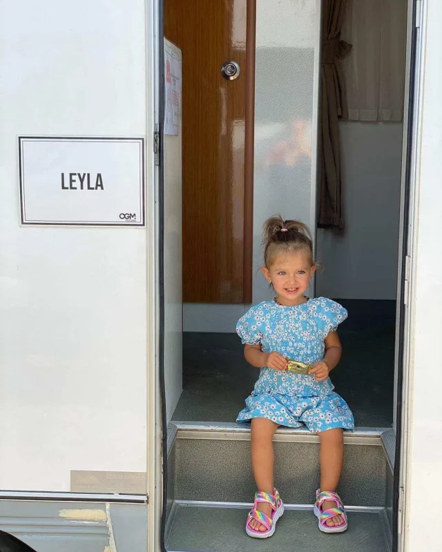 İkinci qızı dünyaya gəldi