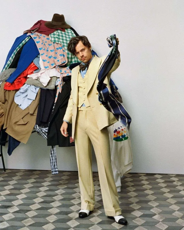 Herridən fərqli pozalar