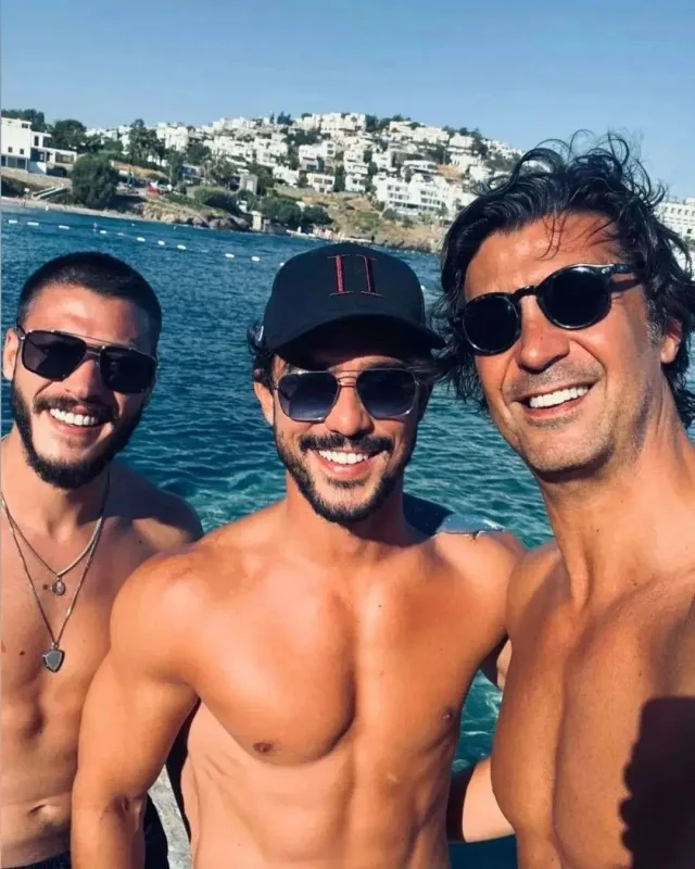 “Fotoya 3 saniyə baxanda aldadılırsan”