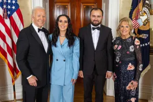 Camala Co Baydenlə görüşdü