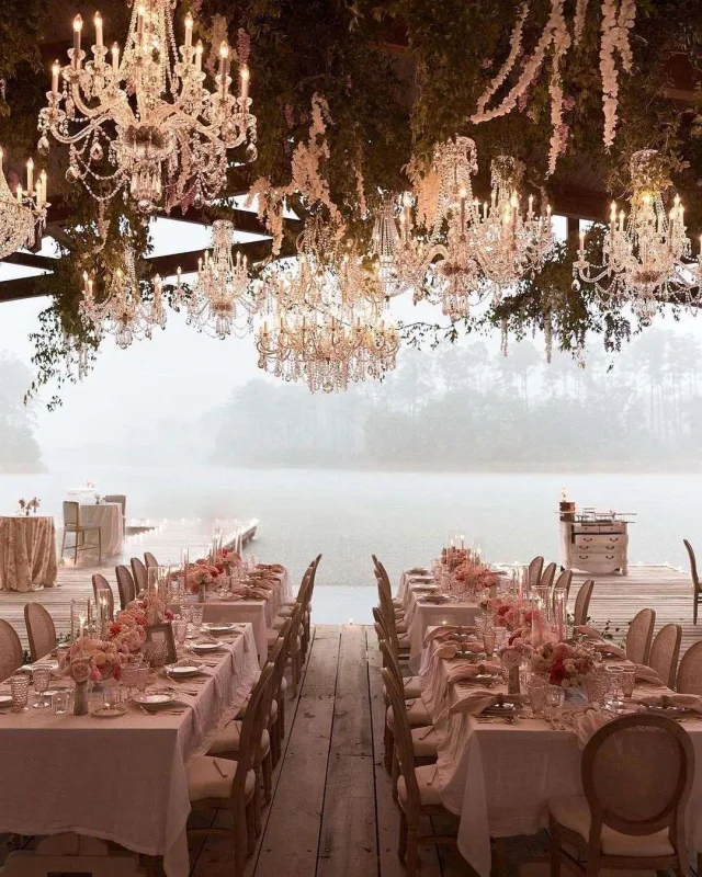 9 milyonluq toyun fotoları yayıldı