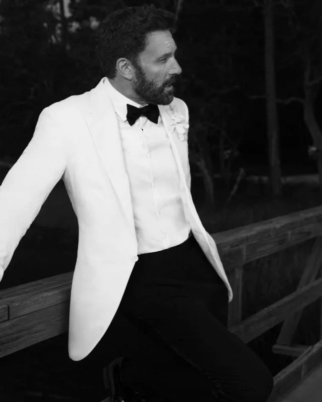 9 milyonluq toyun fotoları yayıldı