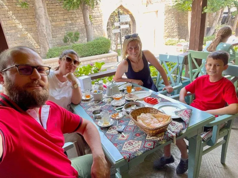 Aynur illər sonra Bakıda