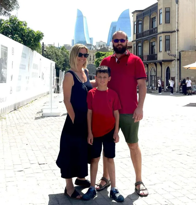 Aynur illər sonra Bakıda