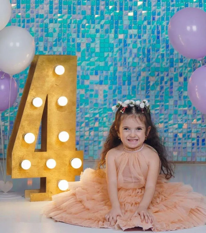 Elşən 4 yaşlı qızının fotolarını paylaşdı