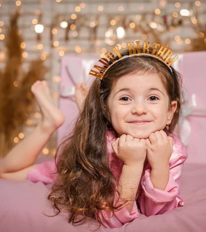 Elşən 4 yaşlı qızının fotolarını paylaşdı