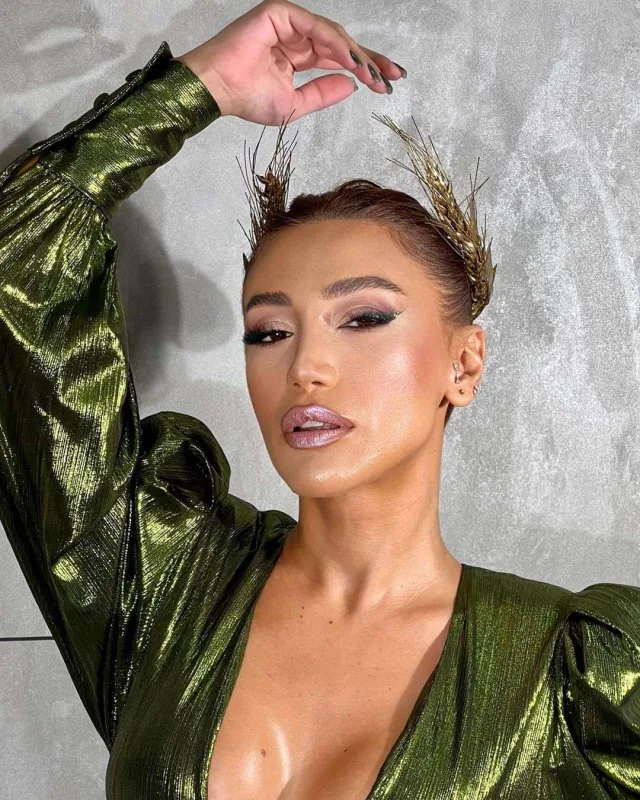 Birinin adını dəyişdi, o birini gələn ilə saxladı