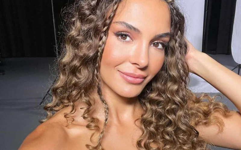 Ebru ABŞ-a köçür