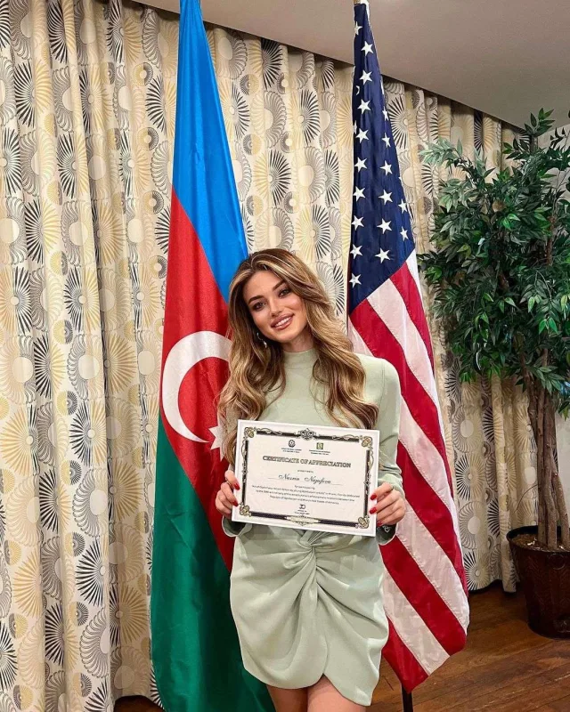 Xalq artistinin qızı Mayamidə mükafatlandırıldı