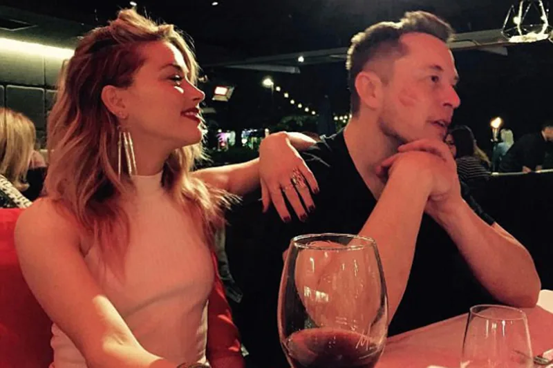 Tvitteri alan kimi keçmiş sevgilisinin hesabını sildi