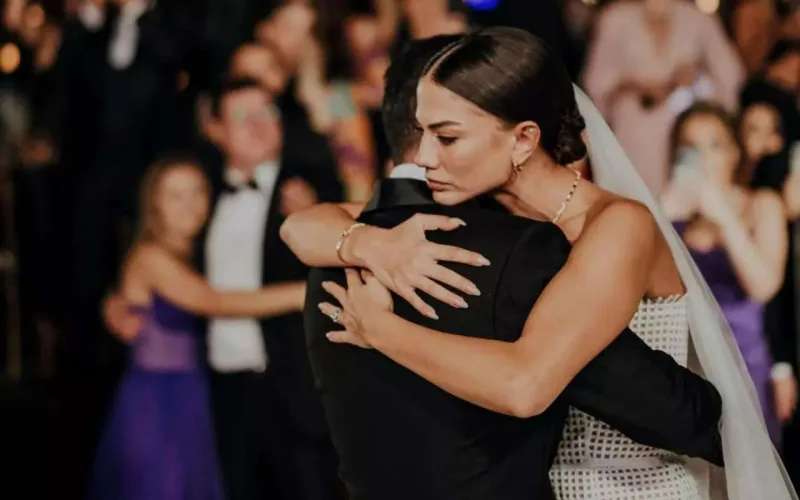 Qayınanasından Demetə tərif dolu sözlər