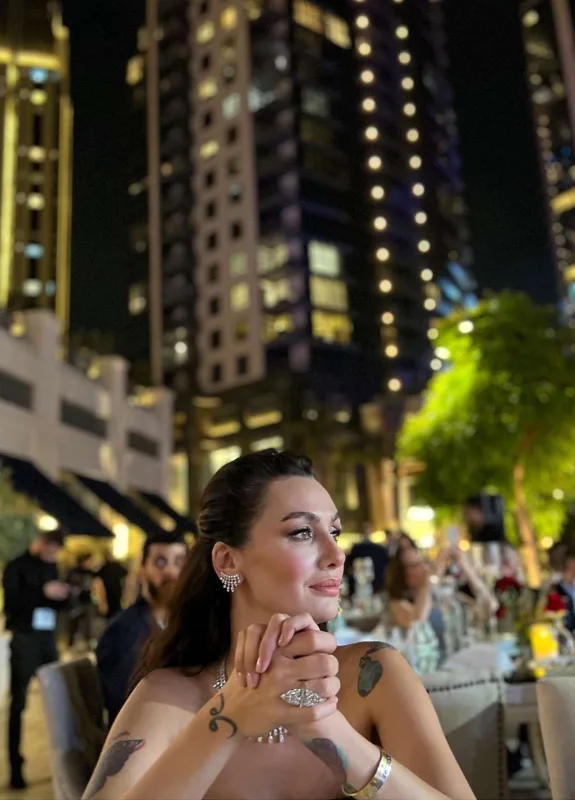 Birce Dubayda mükafat aldı