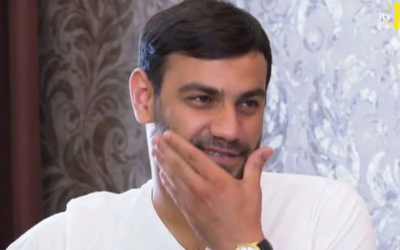 Toy hədiyyəsi kimi qardaşının burnunu kəsdirəcək