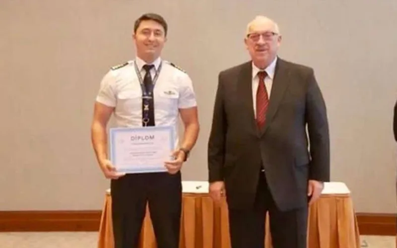 Nuranın qardaşı “İlin pilotu” seçildi