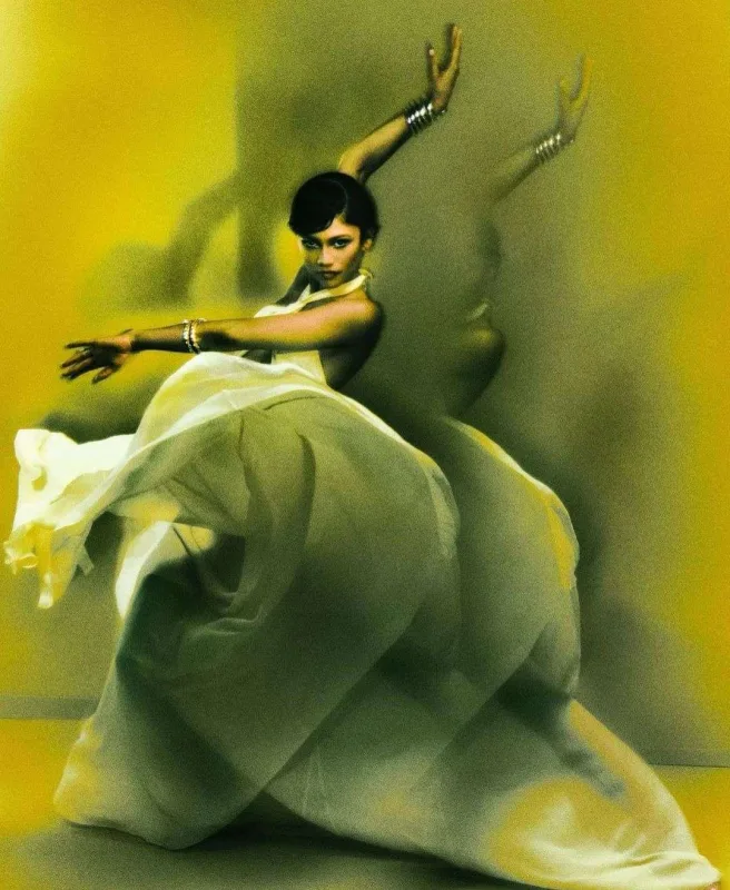 Zendayanın “Vogue” pozaları