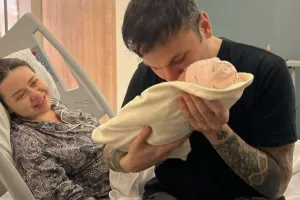 Türk aktrisa ana oldu