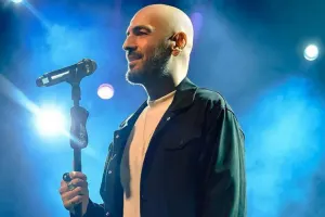 Soner Bakıda “Gəl inad etmə” oxudu - Video