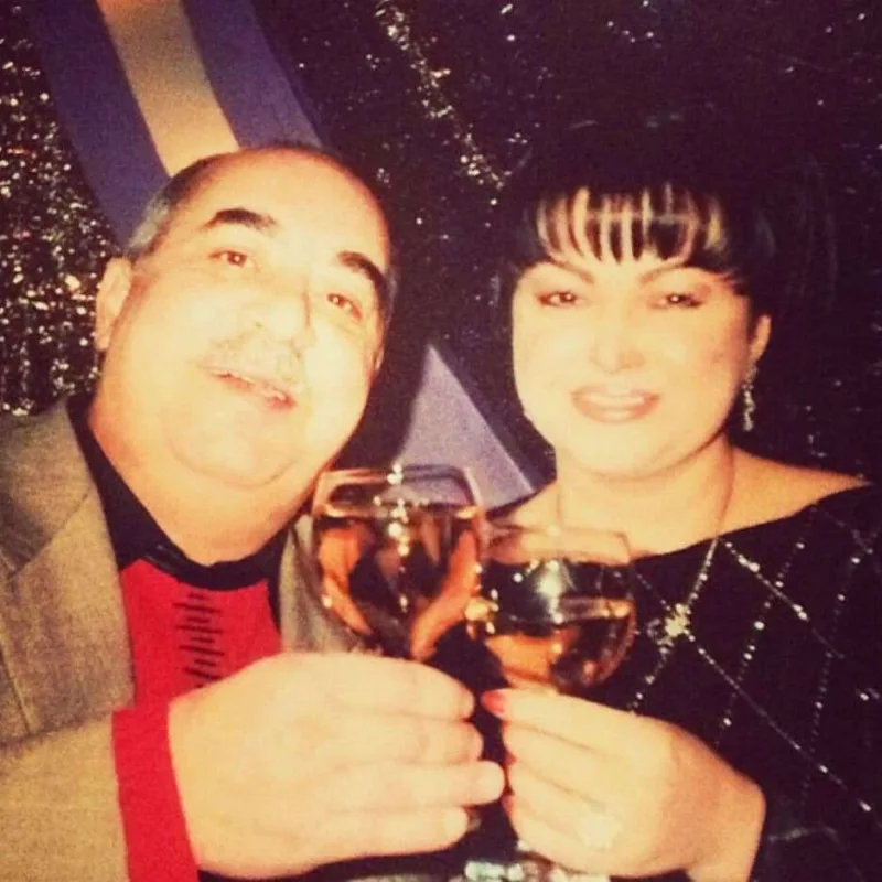 Doğum günündə sənət yoldaşını belə yad etdi