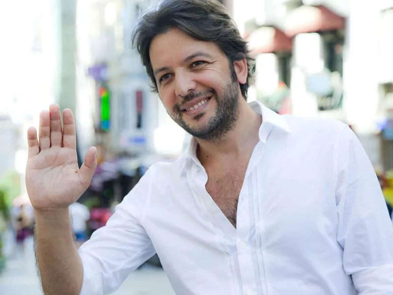 Nihata 5 milyonluq zərər