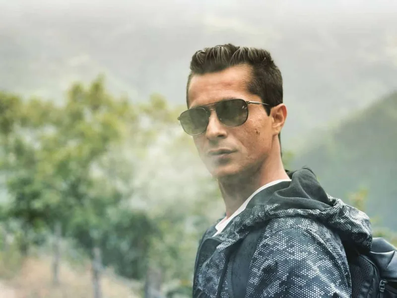 Rəfiqəsinin keçmiş əri ilə sevgili olubmuş...