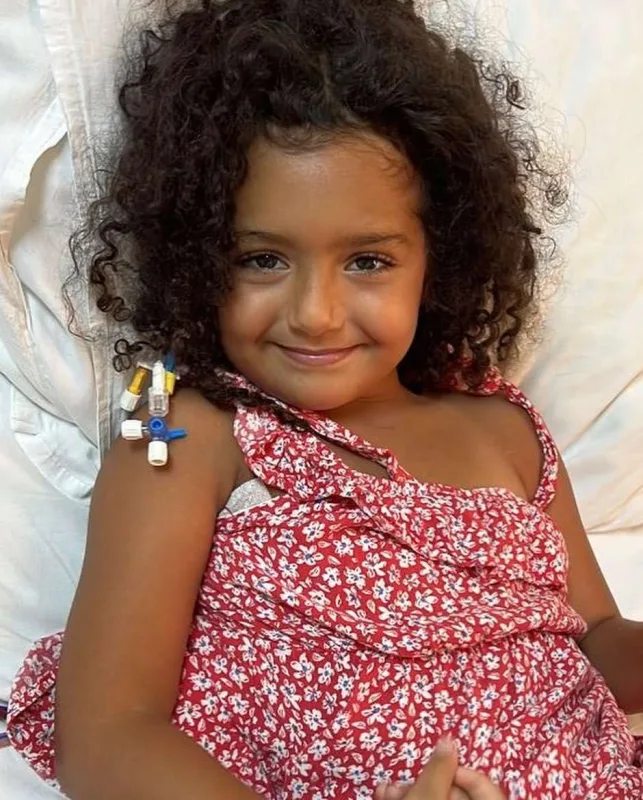 Azərbaycanlı aktyorun qızı əməliyyat olundu