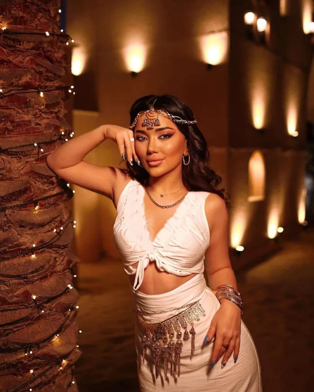 Futbolçu Mehinlə sevgilidir!