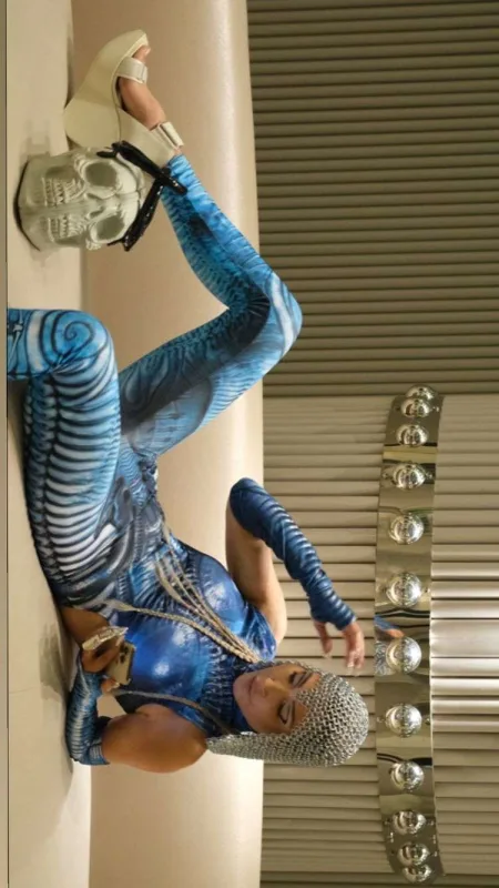 Bakıda səhnəyə Kleopatra kimi çıxdı