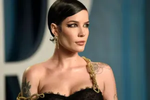 Bu hərəkəti ilə alqış topladı